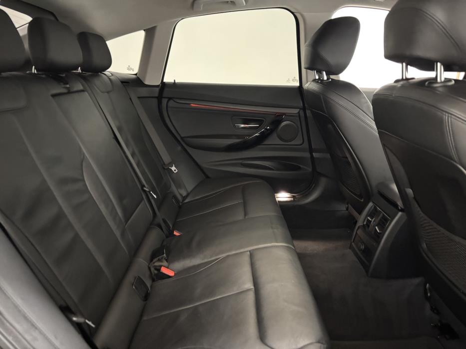 BMW 320 Gran Turismo 2019