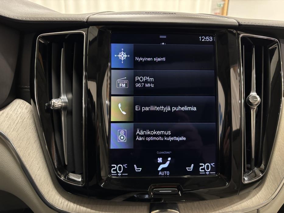 VOLVO XC60 2021