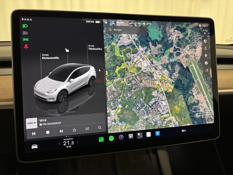 TESLA Model Y 2022