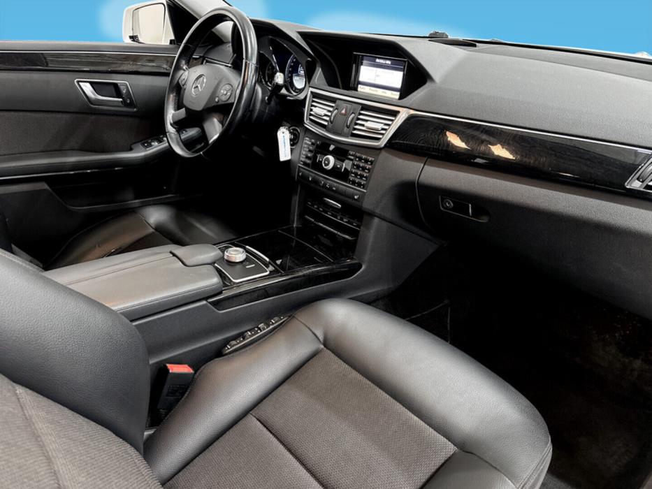 MERCEDES-BENZ E 2013