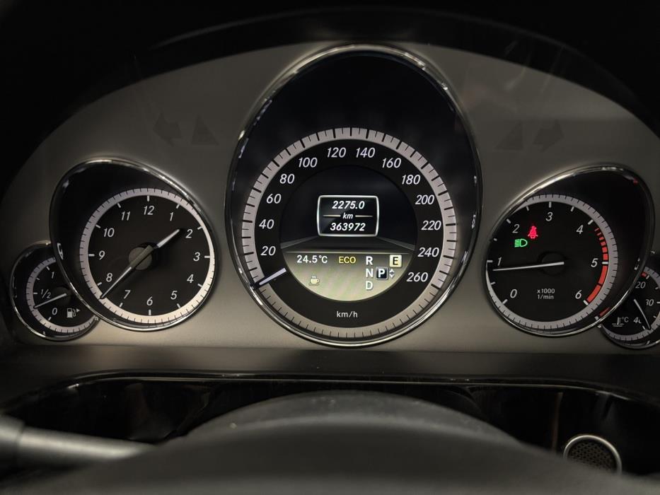 MERCEDES-BENZ E 2013