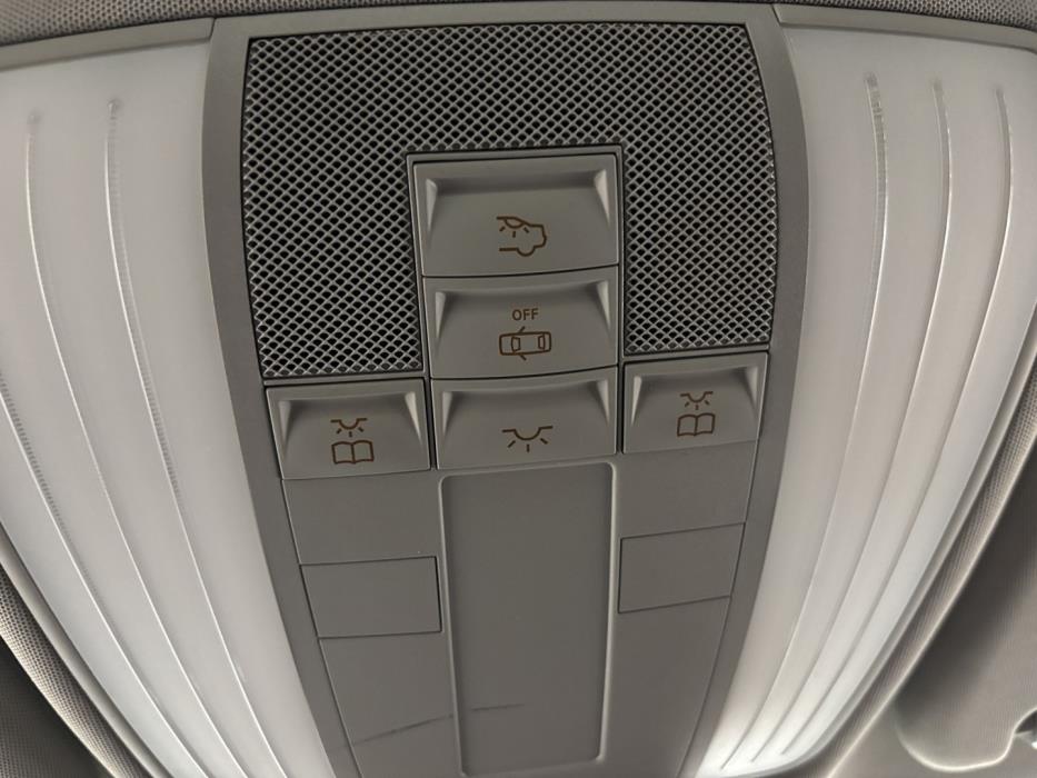 MERCEDES-BENZ E 2013