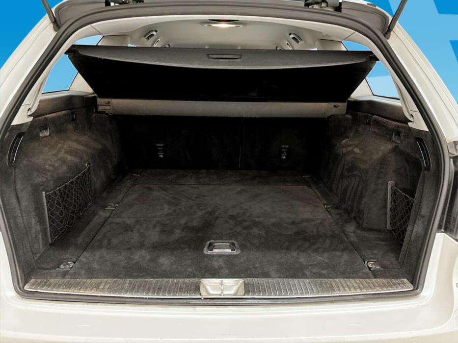 MERCEDES-BENZ E 2013