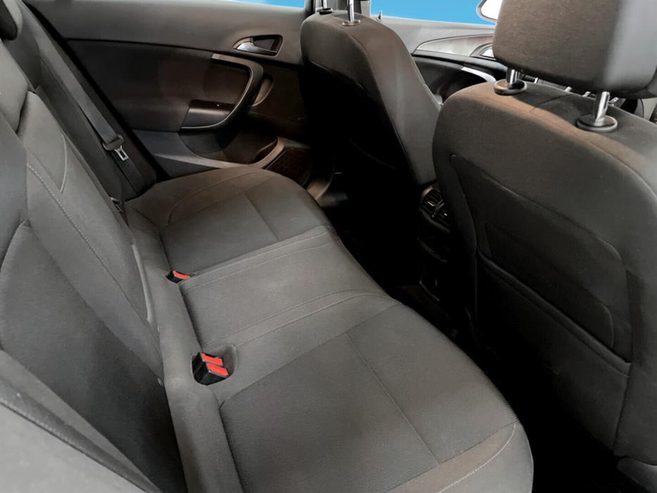 OPEL Insignia 2012