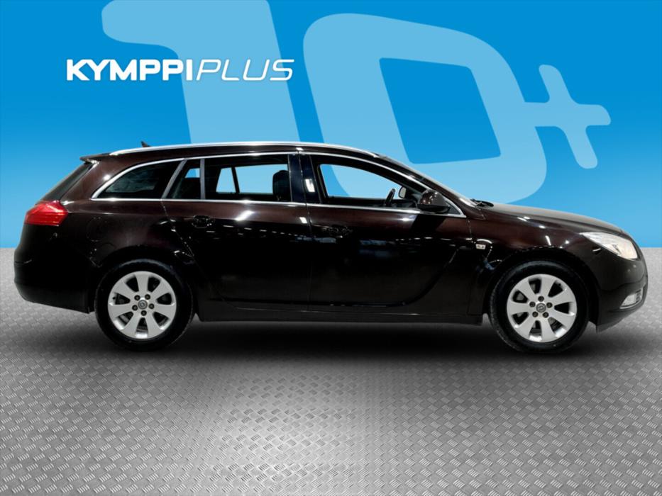 OPEL Insignia 2012