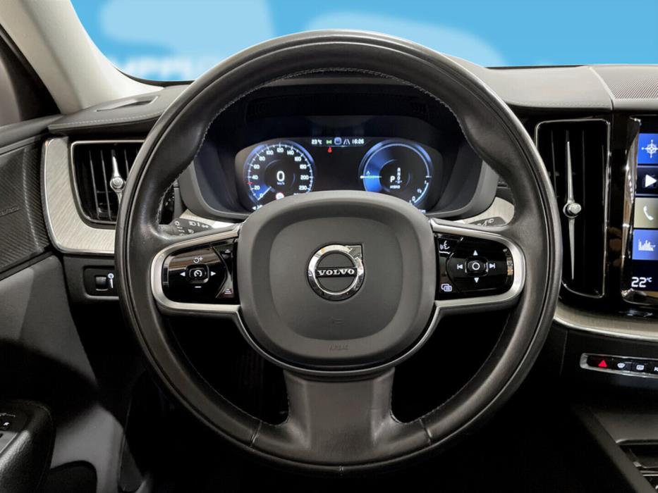 VOLVO XC60 2021