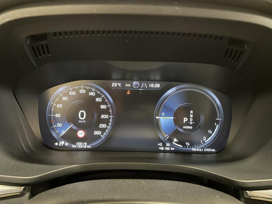 VOLVO XC60 2021
