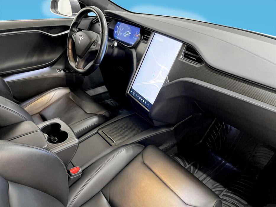 TESLA Model S 2018