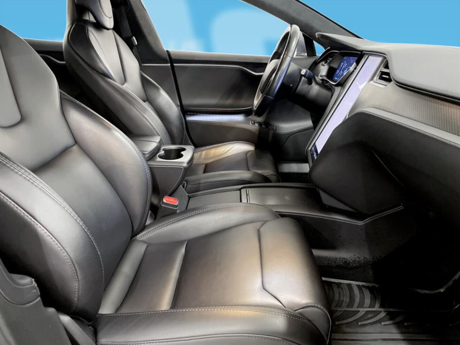 TESLA Model S 2018