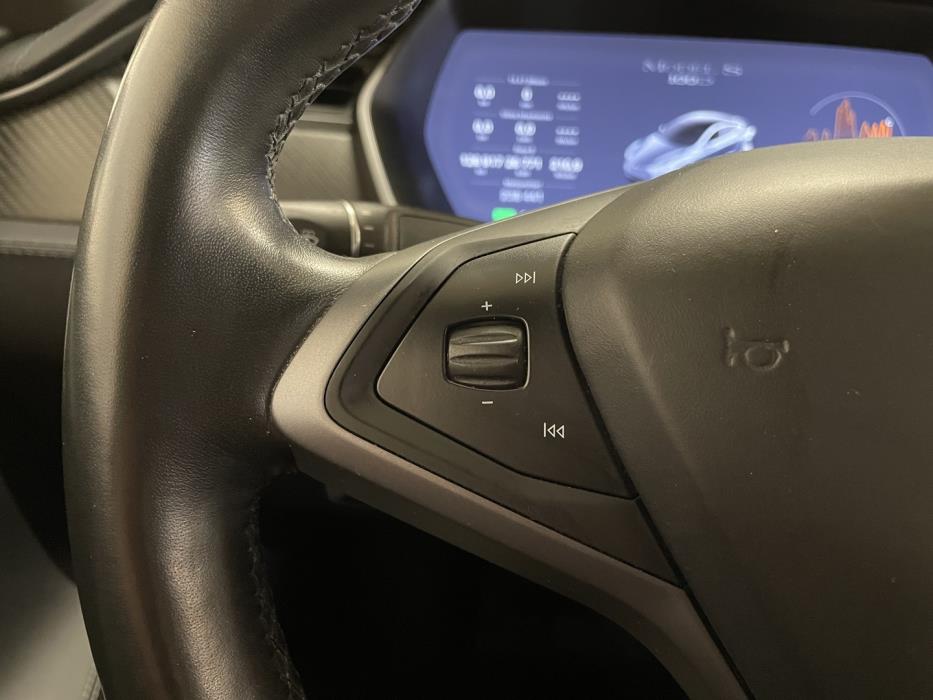 TESLA Model S 2018