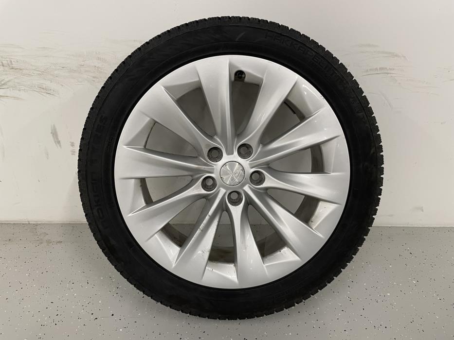 TESLA Model S 2018
