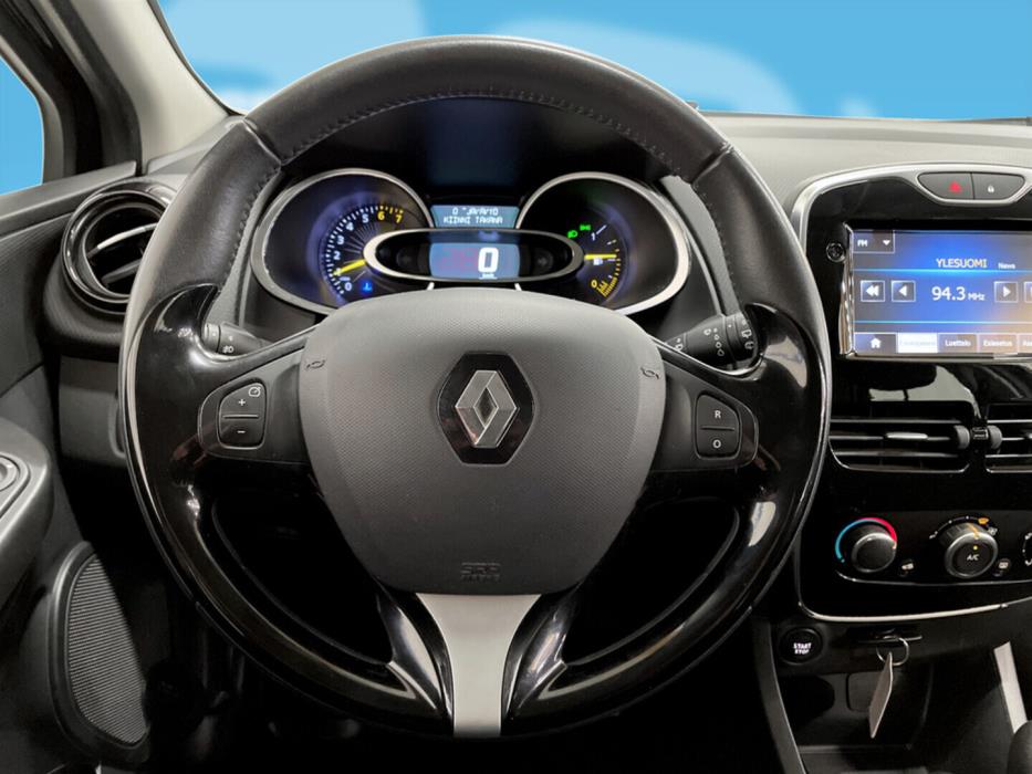 RENAULT Clio 2015