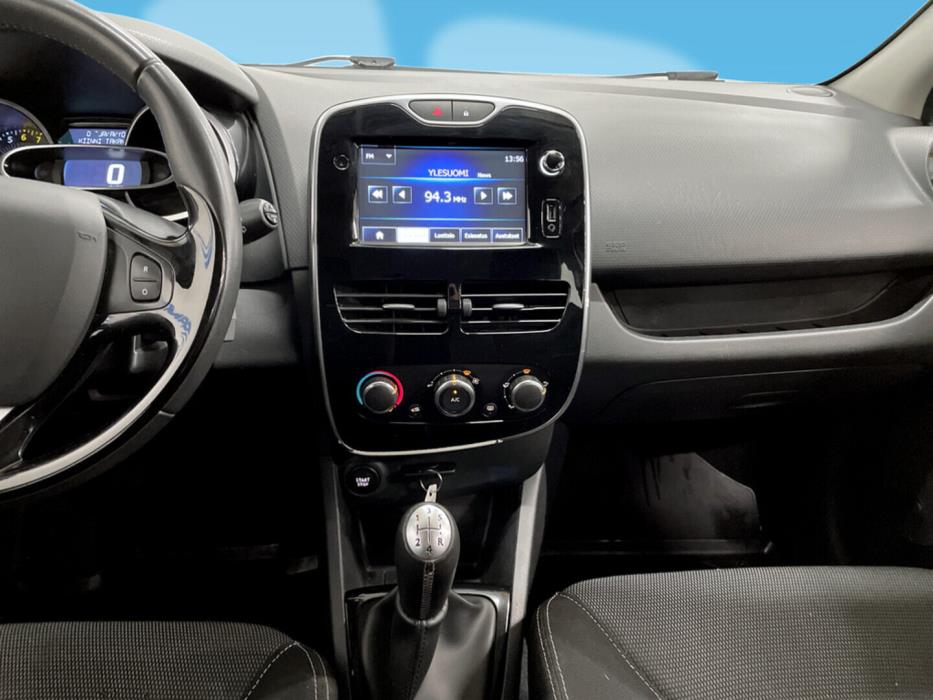 RENAULT Clio 2015