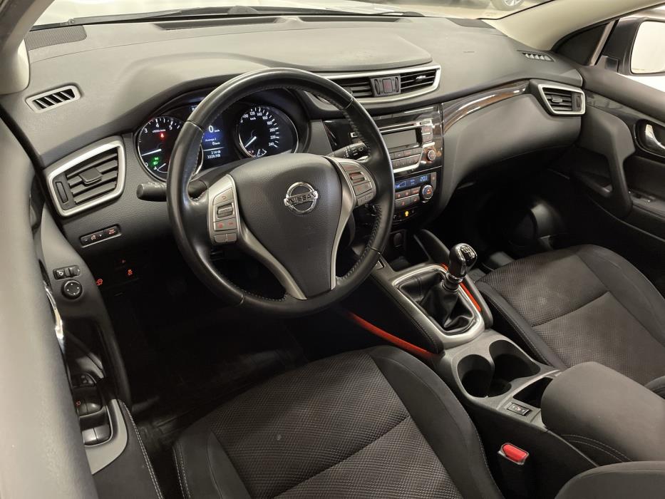 NISSAN Qashqai 2016