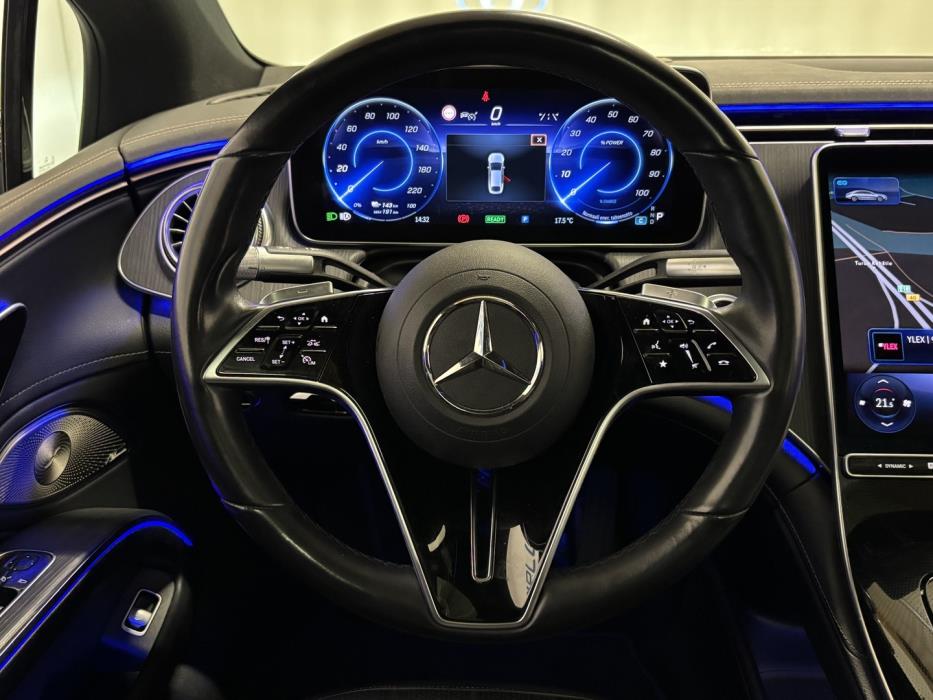 MERCEDES-BENZ EQS 2022