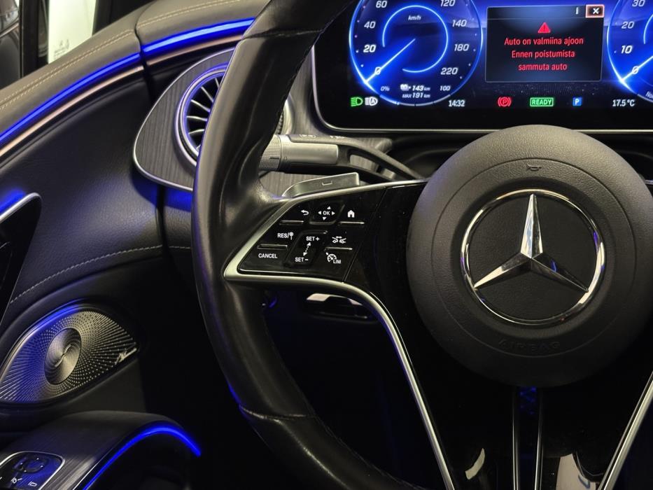 MERCEDES-BENZ EQS 2022