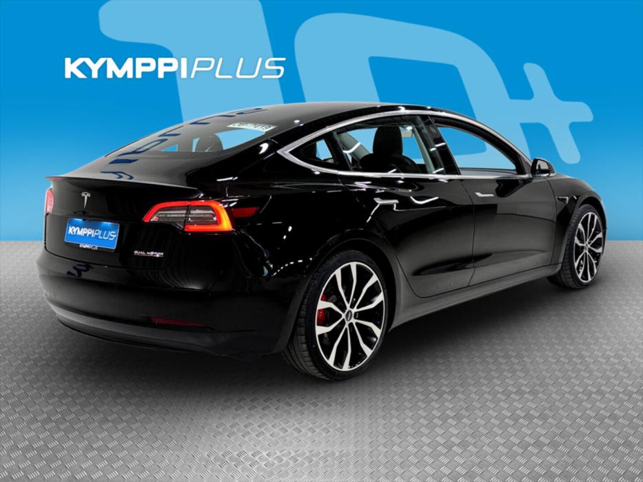 TESLA Model 3 2020