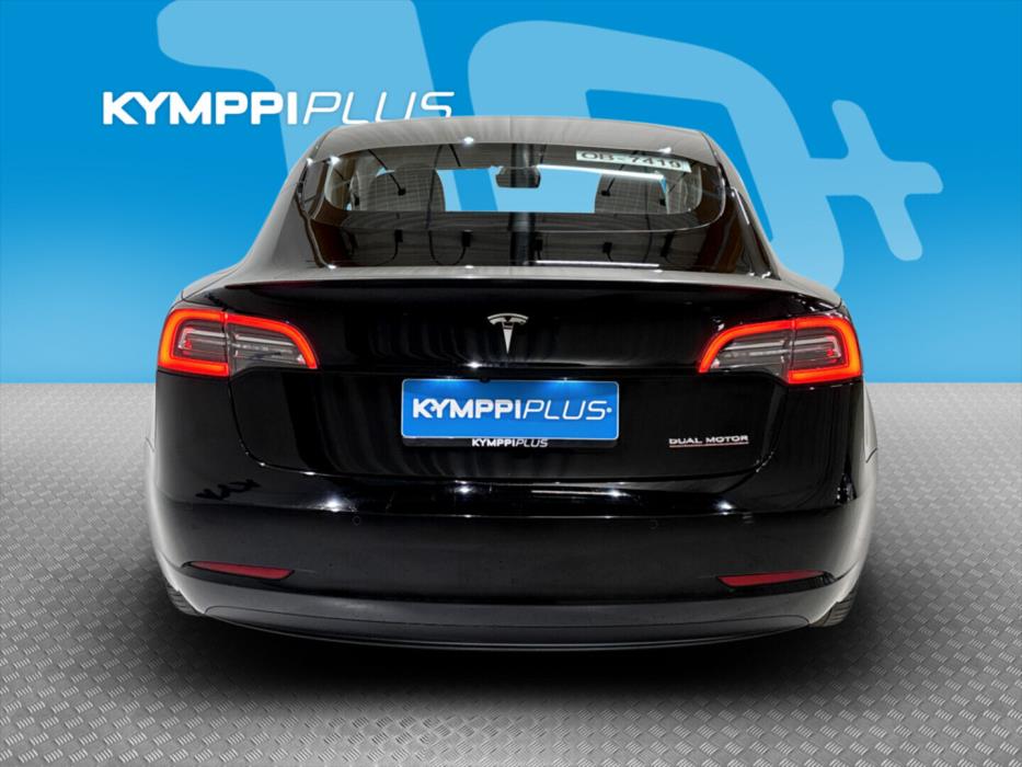TESLA Model 3 2020