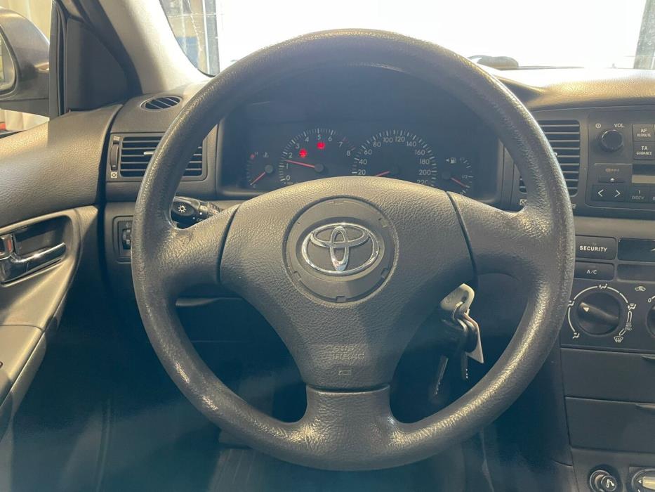 TOYOTA Corolla 2004