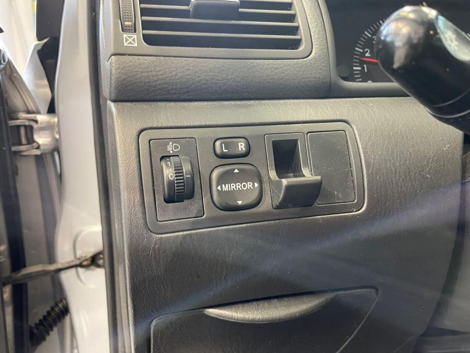 TOYOTA Corolla 2004