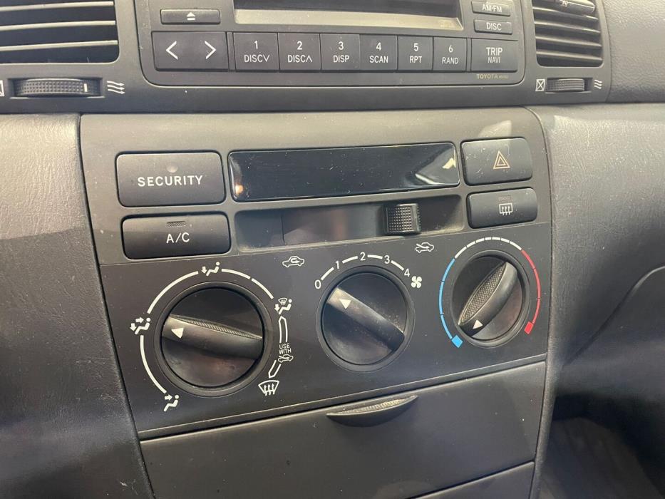 TOYOTA Corolla 2004