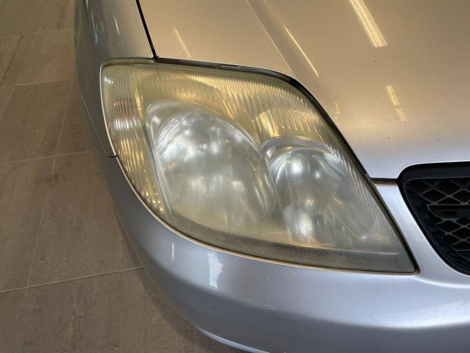 TOYOTA Corolla 2004