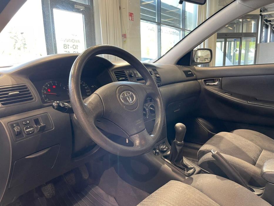 TOYOTA Corolla 2004
