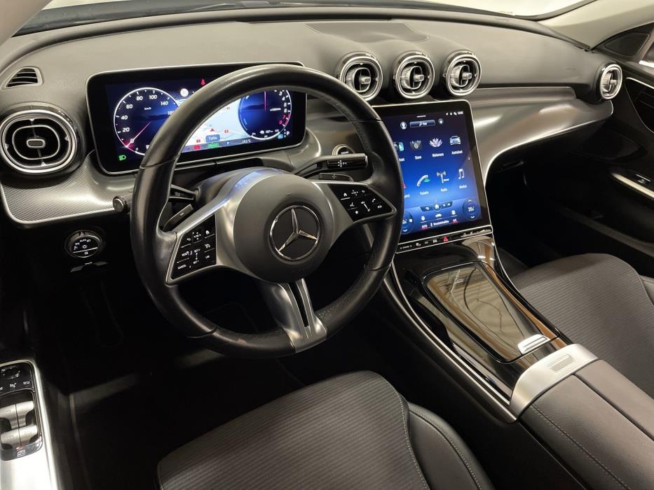 MERCEDES-BENZ C 2022