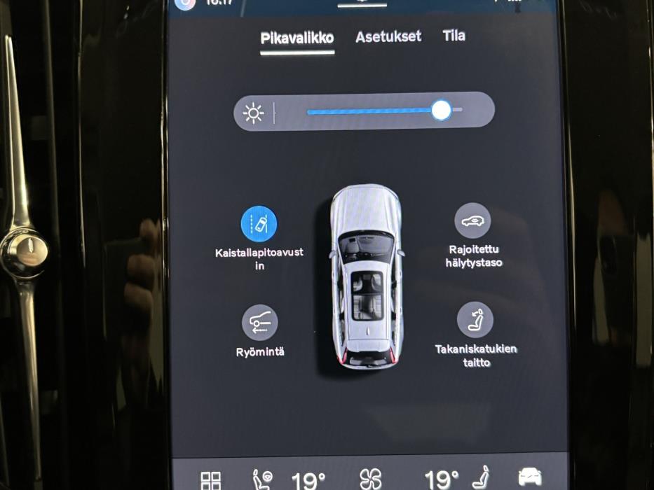VOLVO V90 2024