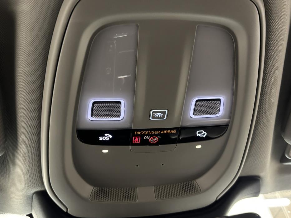 VOLVO V90 2024