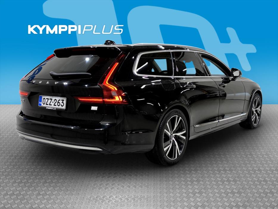 VOLVO V90 2024