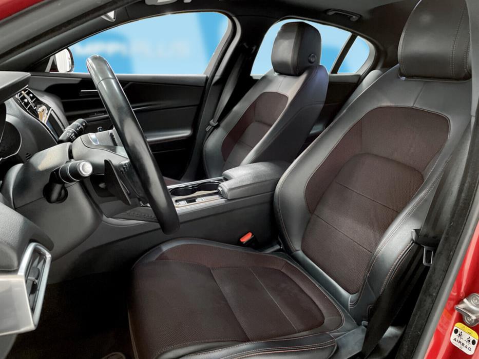 JAGUAR XE 2016