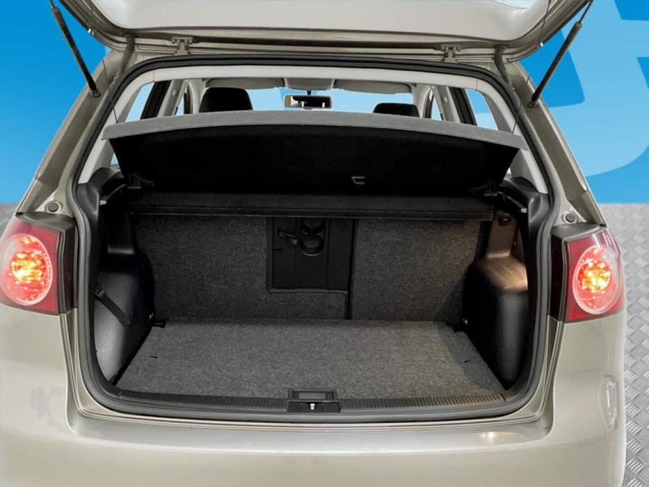 VOLKSWAGEN Golf Plus 2012