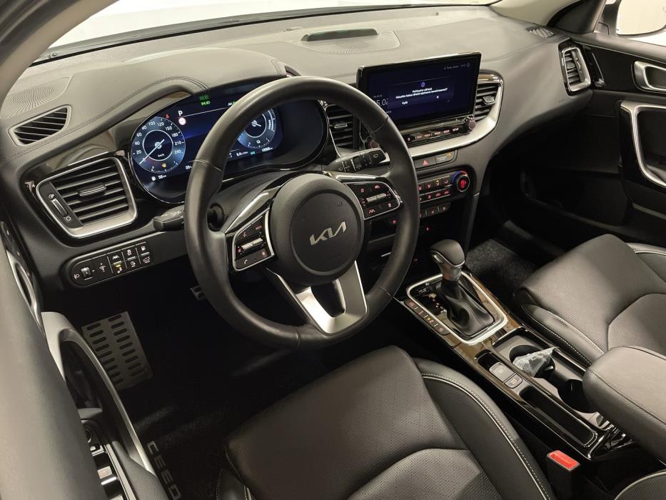 KIA XCeed 2025