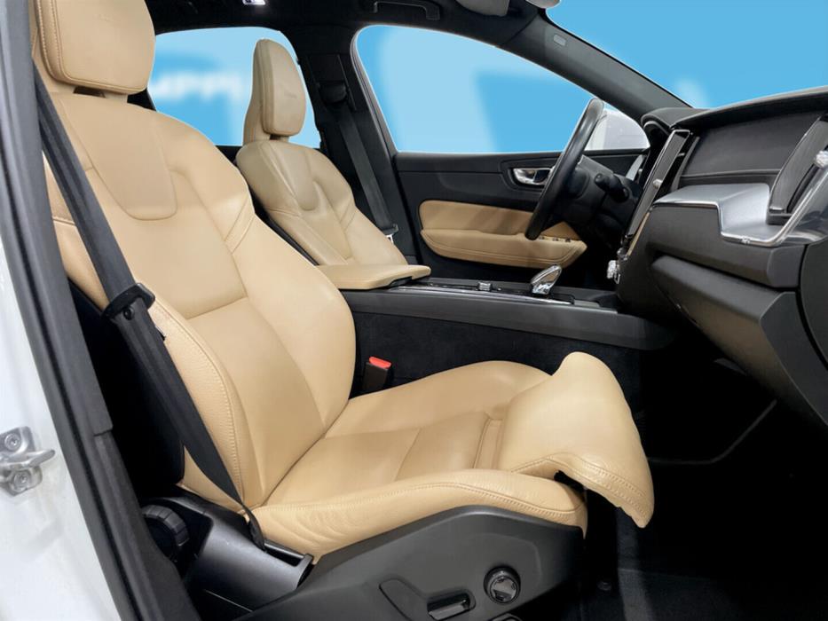VOLVO XC60 2020