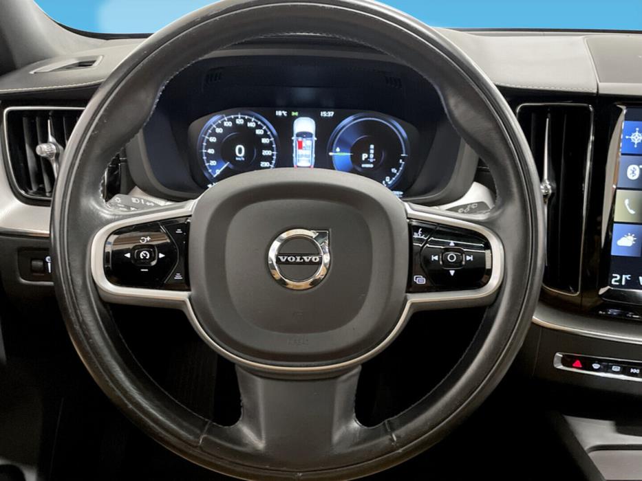 VOLVO XC60 2020
