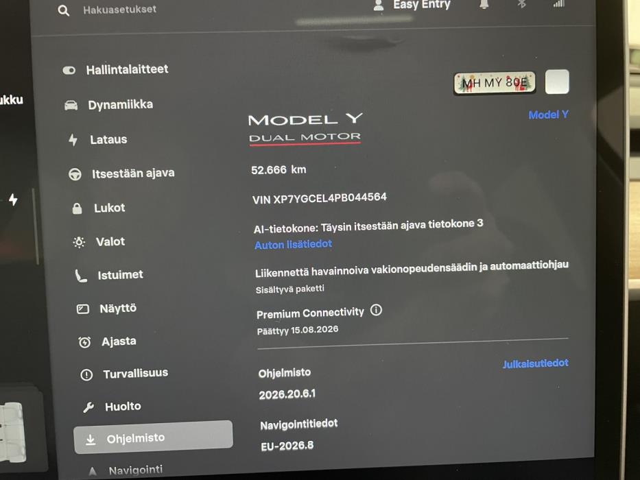TESLA Model Y 2023