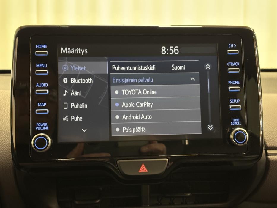 TOYOTA Yaris Cross 2022