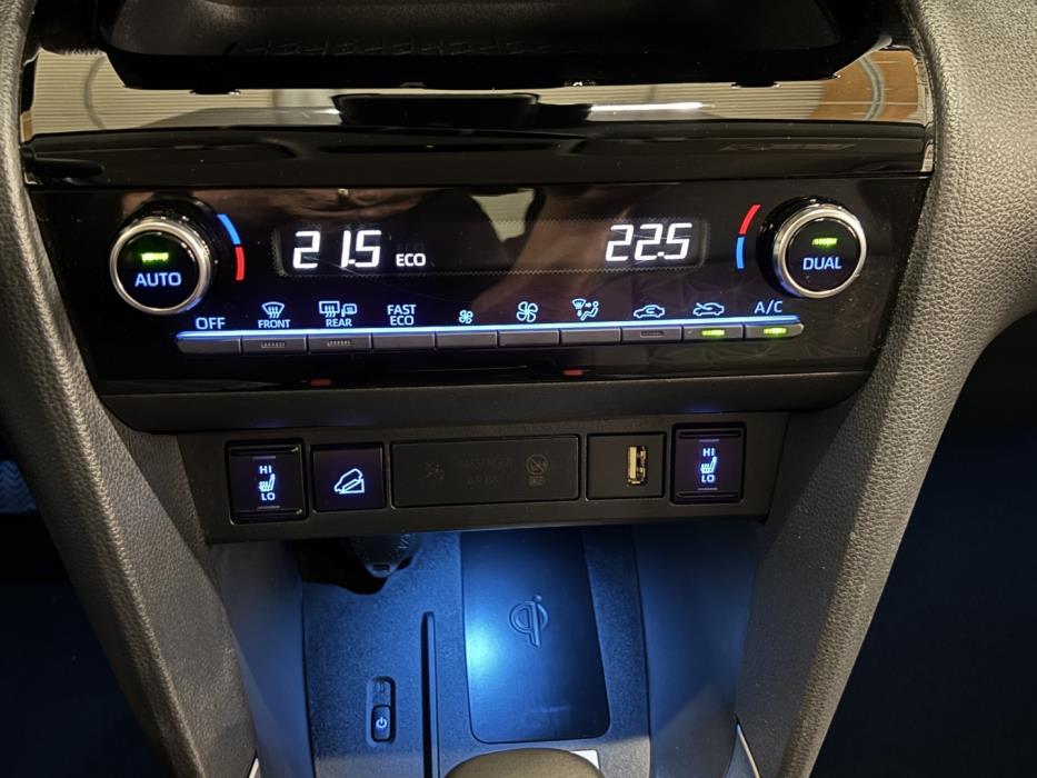 TOYOTA Yaris Cross 2022