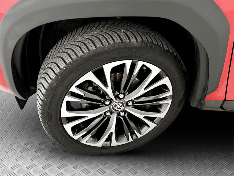 TOYOTA Yaris Cross 2022
