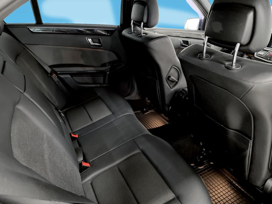 MERCEDES-BENZ E 2010