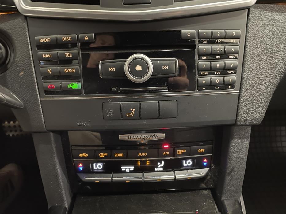 MERCEDES-BENZ E 2010