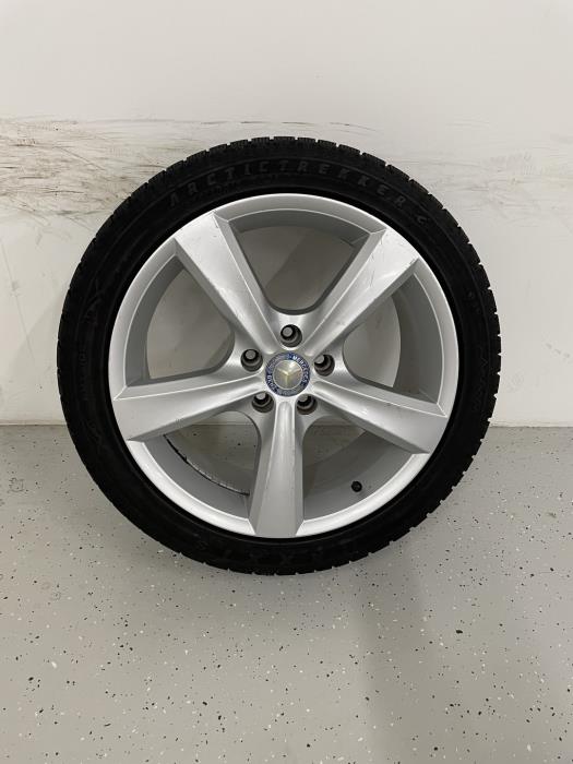 MERCEDES-BENZ E 2010