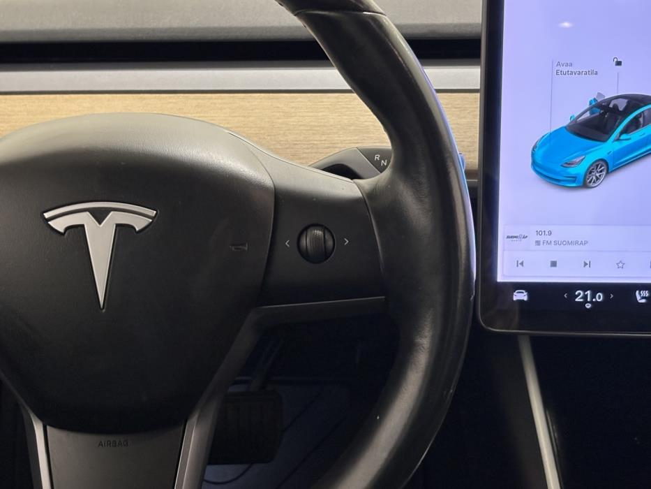 TESLA Model 3 2019