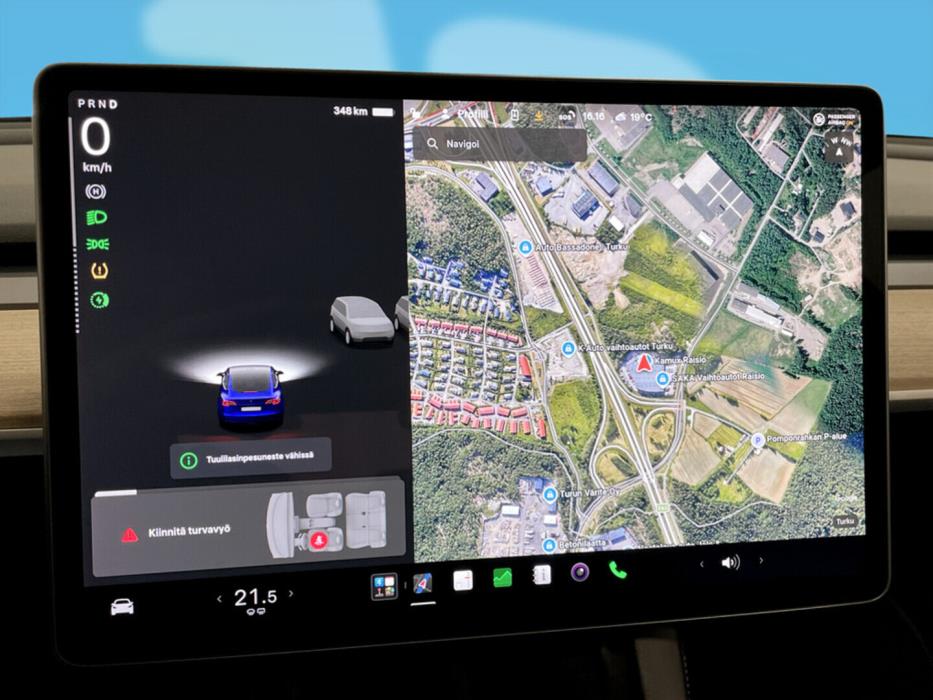 TESLA Model 3 2021