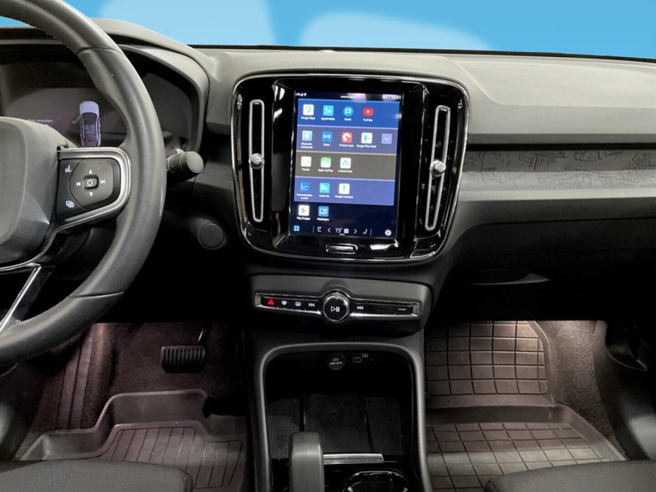 VOLVO C40 2023