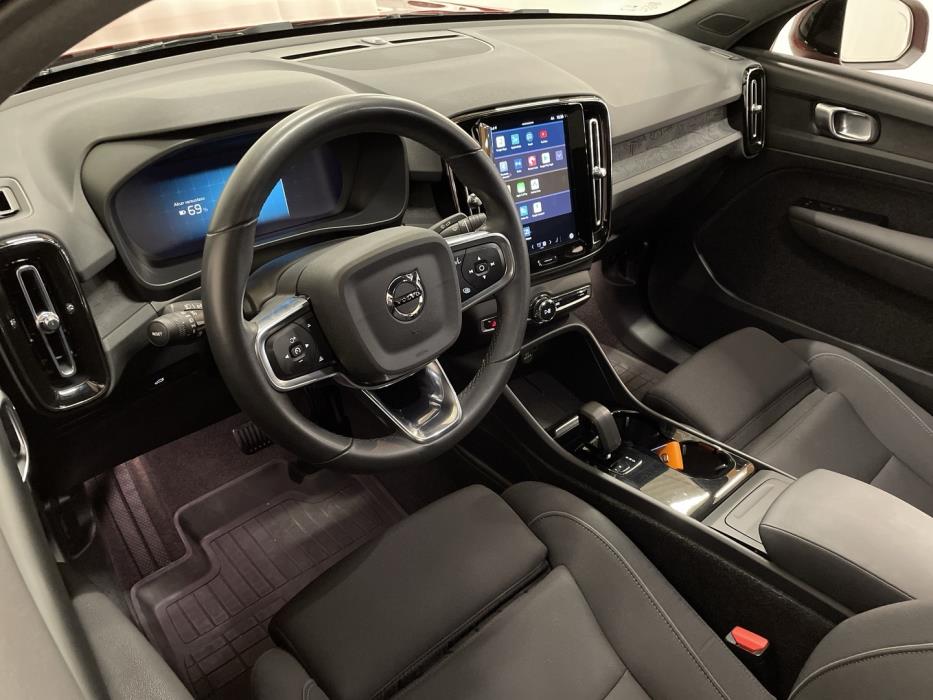 VOLVO C40 2023