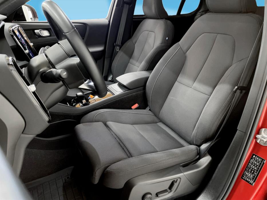 VOLVO C40 2023
