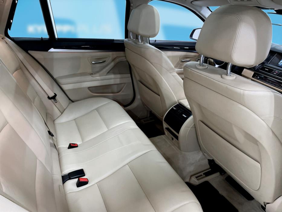 BMW 520 2015