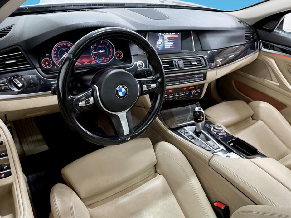 BMW 520 2015
